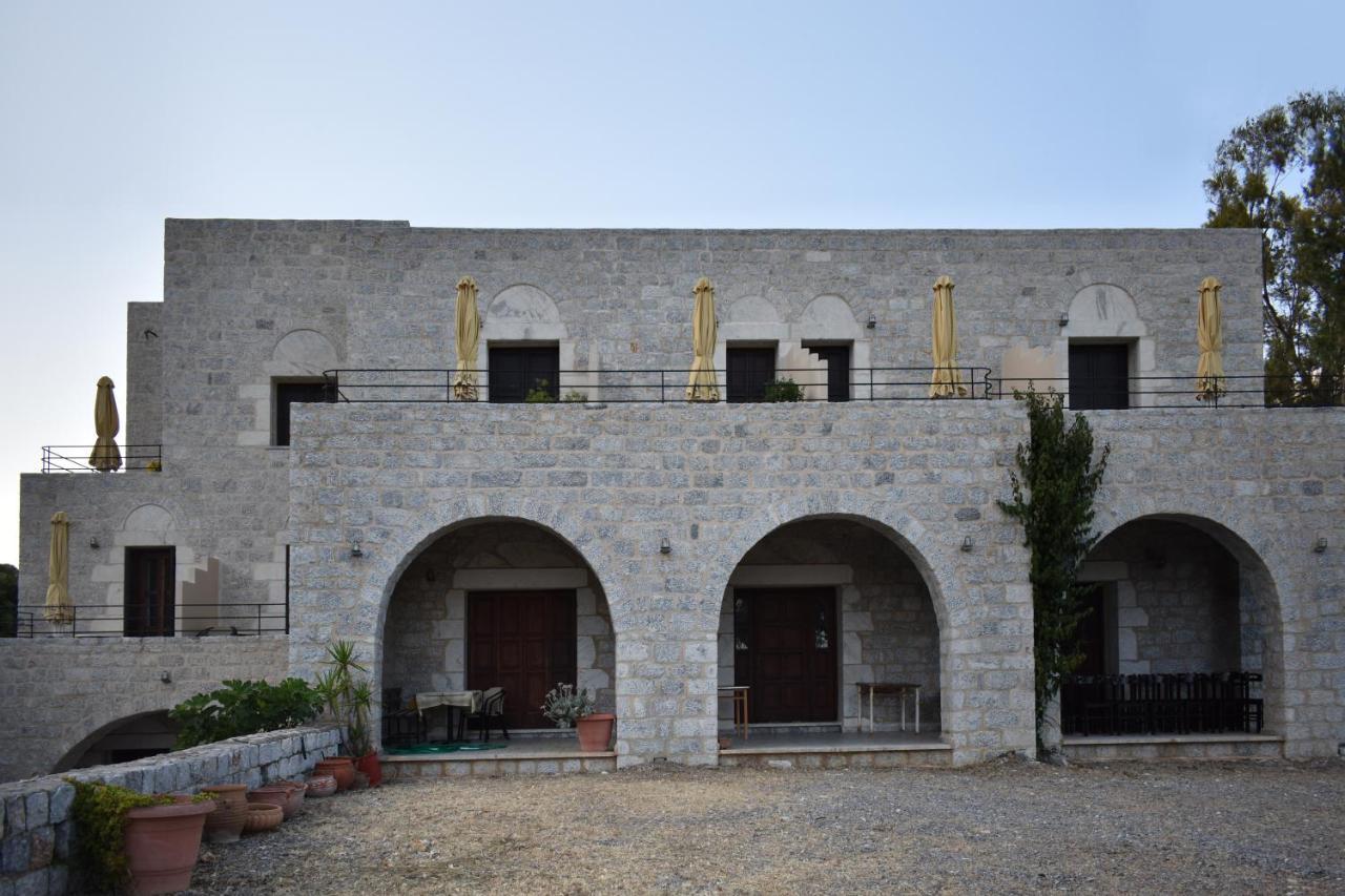 Akroyiali Apartments Yerolimin Exterior foto